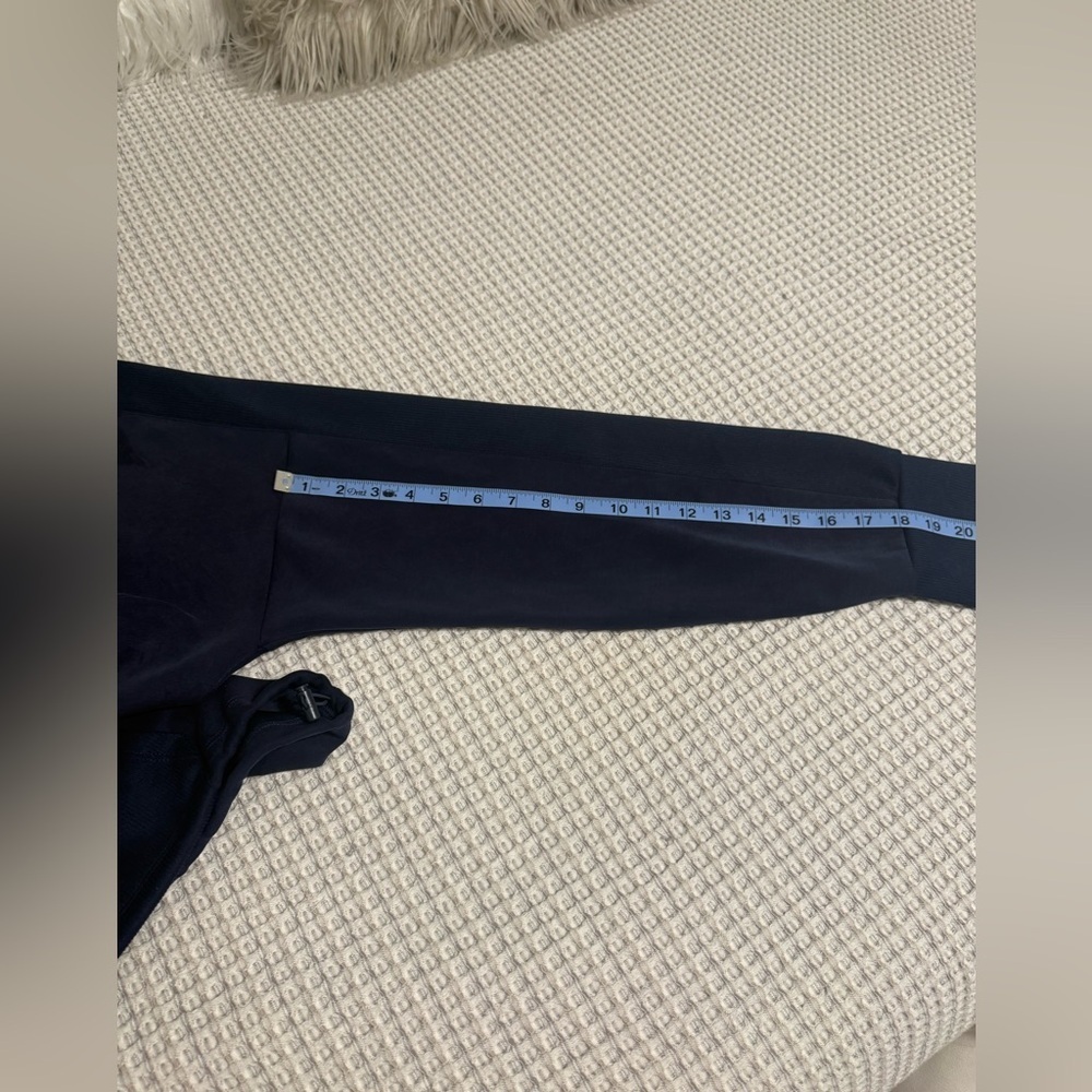 Evereve Deep Blue V-Neck Top - Picture 6 of 9